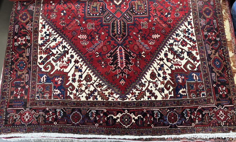 ss100520t167 Heriz Persian Red Blue White 7-6x10-4 corner | Manoukian Rugs™